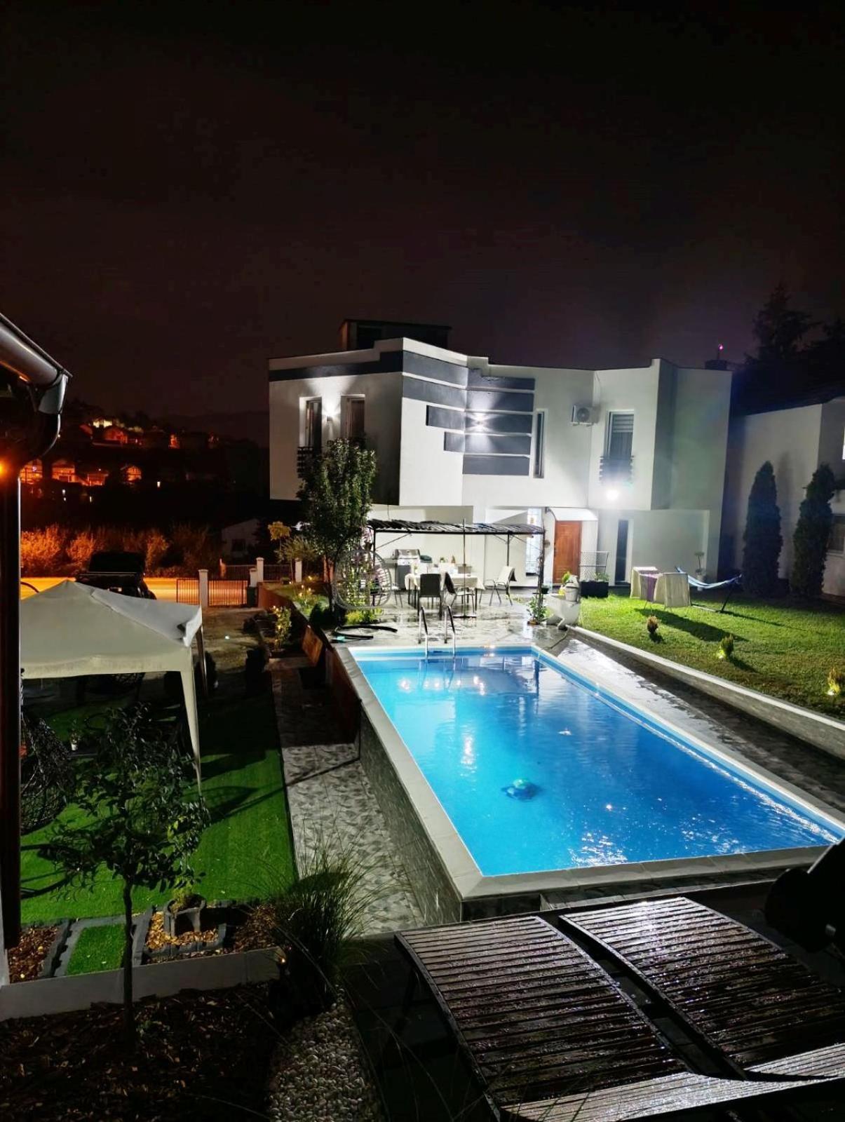 Villa Lea Tuzla Exterior photo